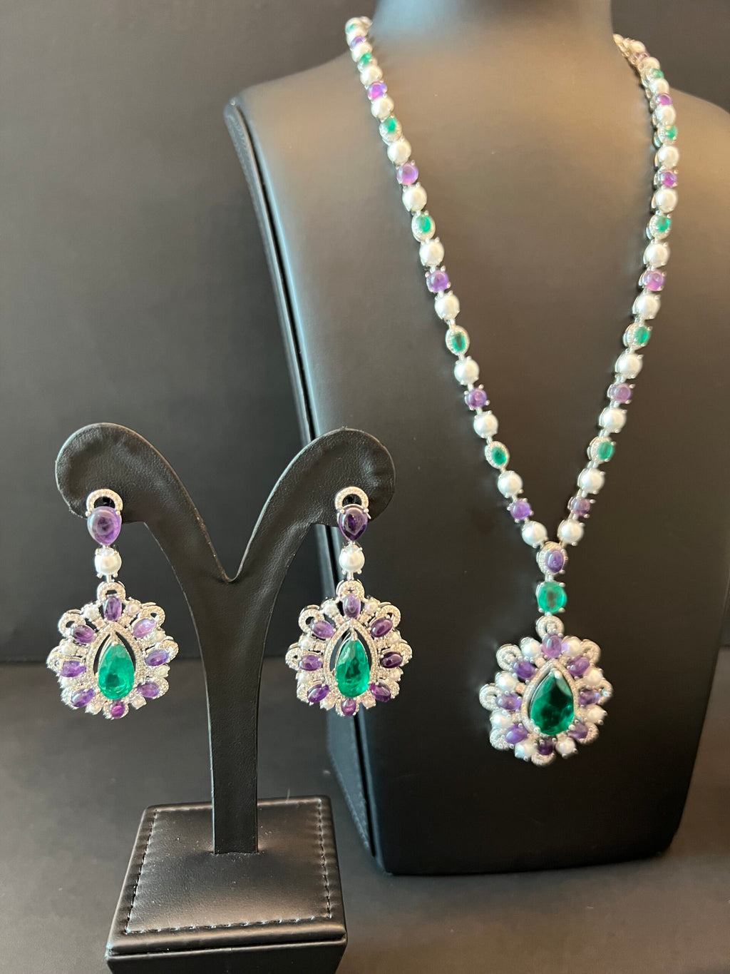 BURJEEL | PEARLS & PURPLE & GREEN