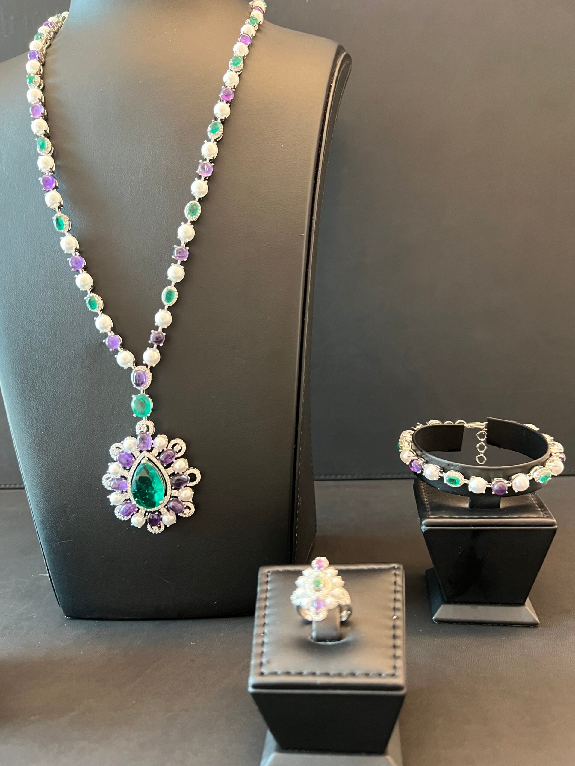 BURJEEL | PEARLS & PURPLE & GREEN