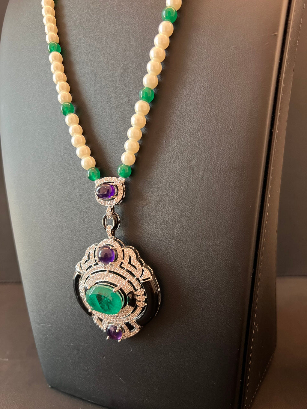 ALZAHIA | PEARLS & PURPLE & GREEN