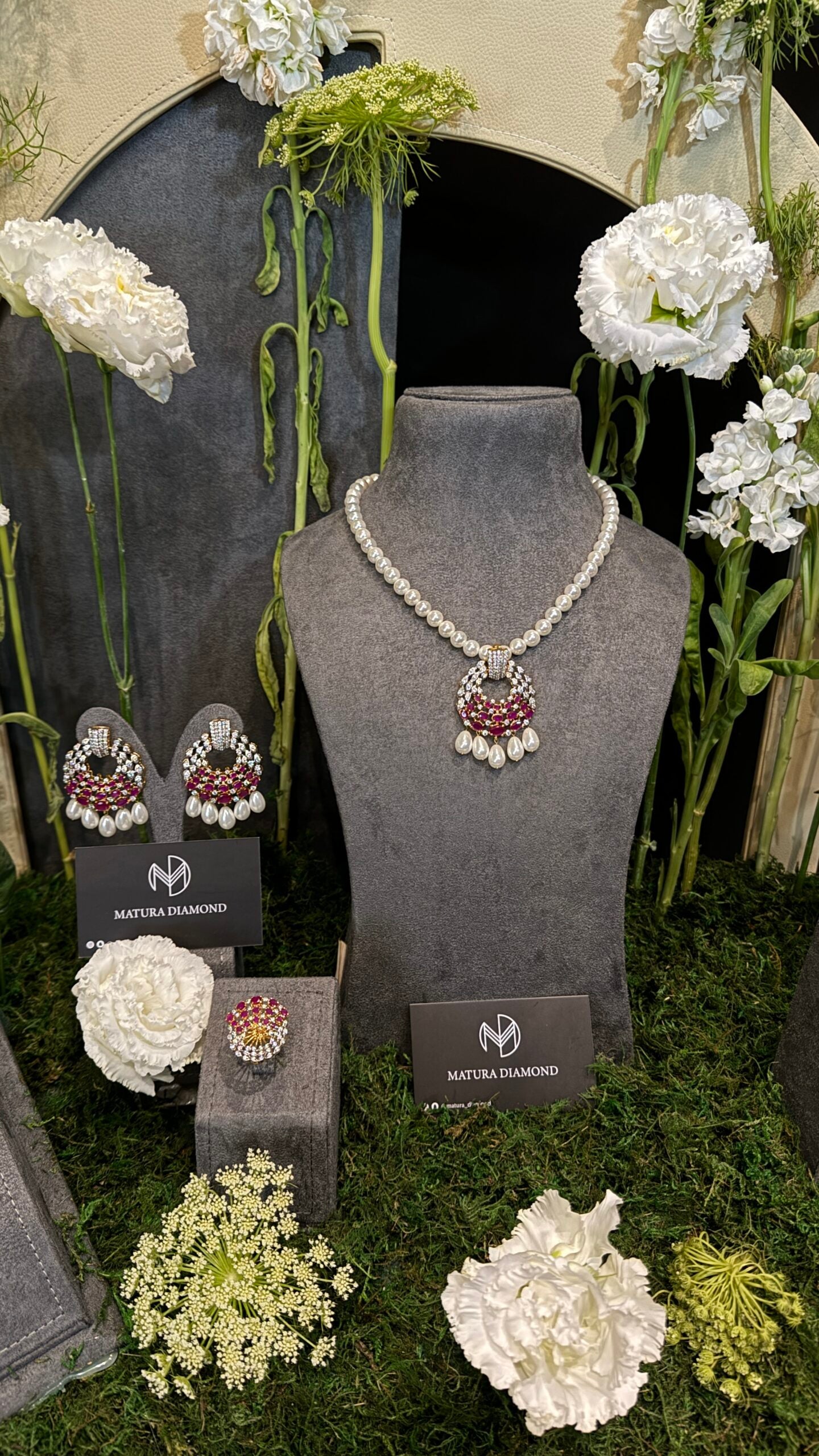 RUBY 003 | SILVER & GOLDEN