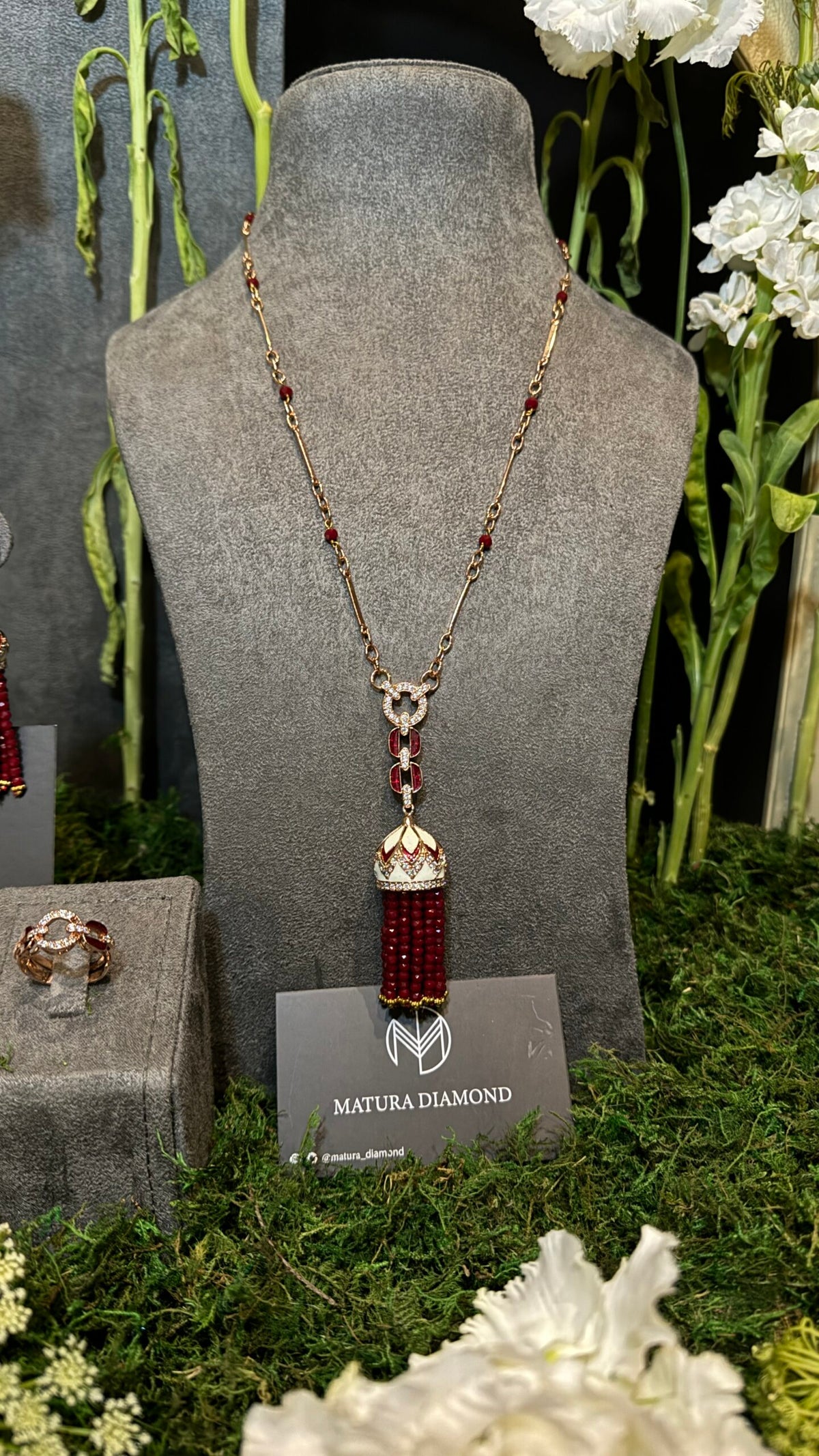 QATARA | RED & SILVER & PEARLS