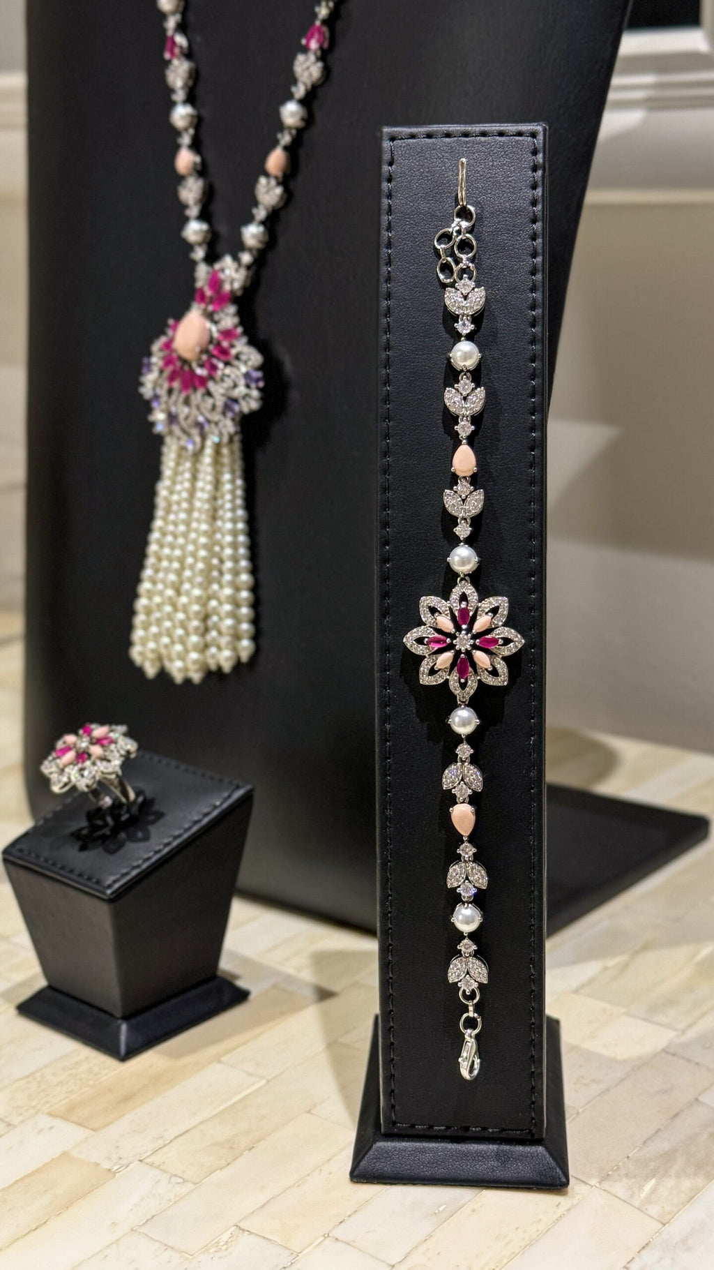 AL HOSN | PEARLS & PINK & PURPLE