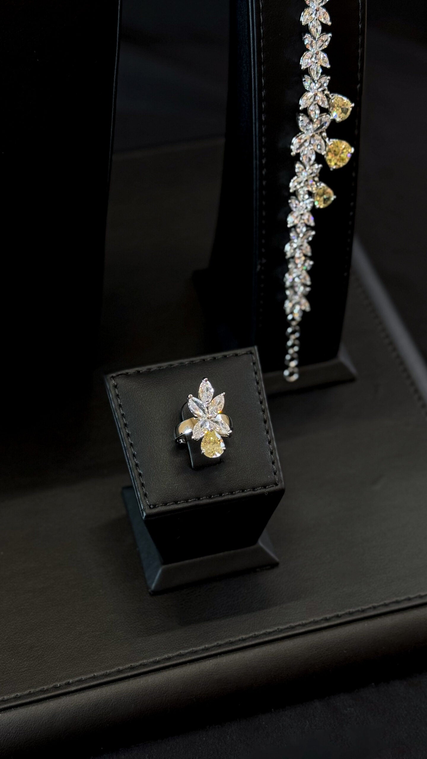 CHOKER ALBARSHA | YELLOW