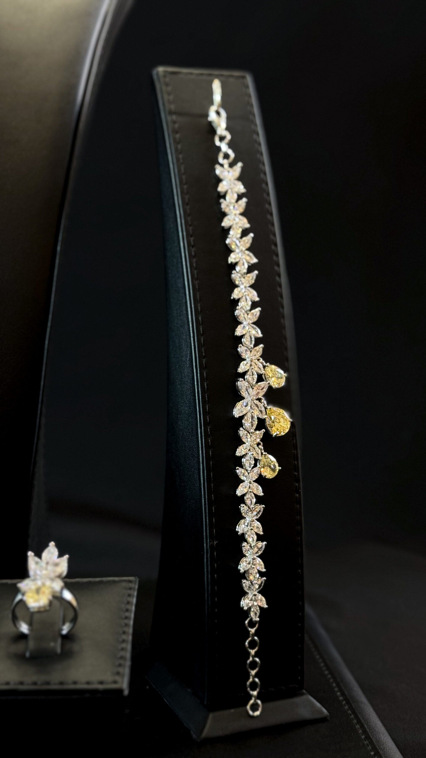 CHOKER ALBARSHA | YELLOW